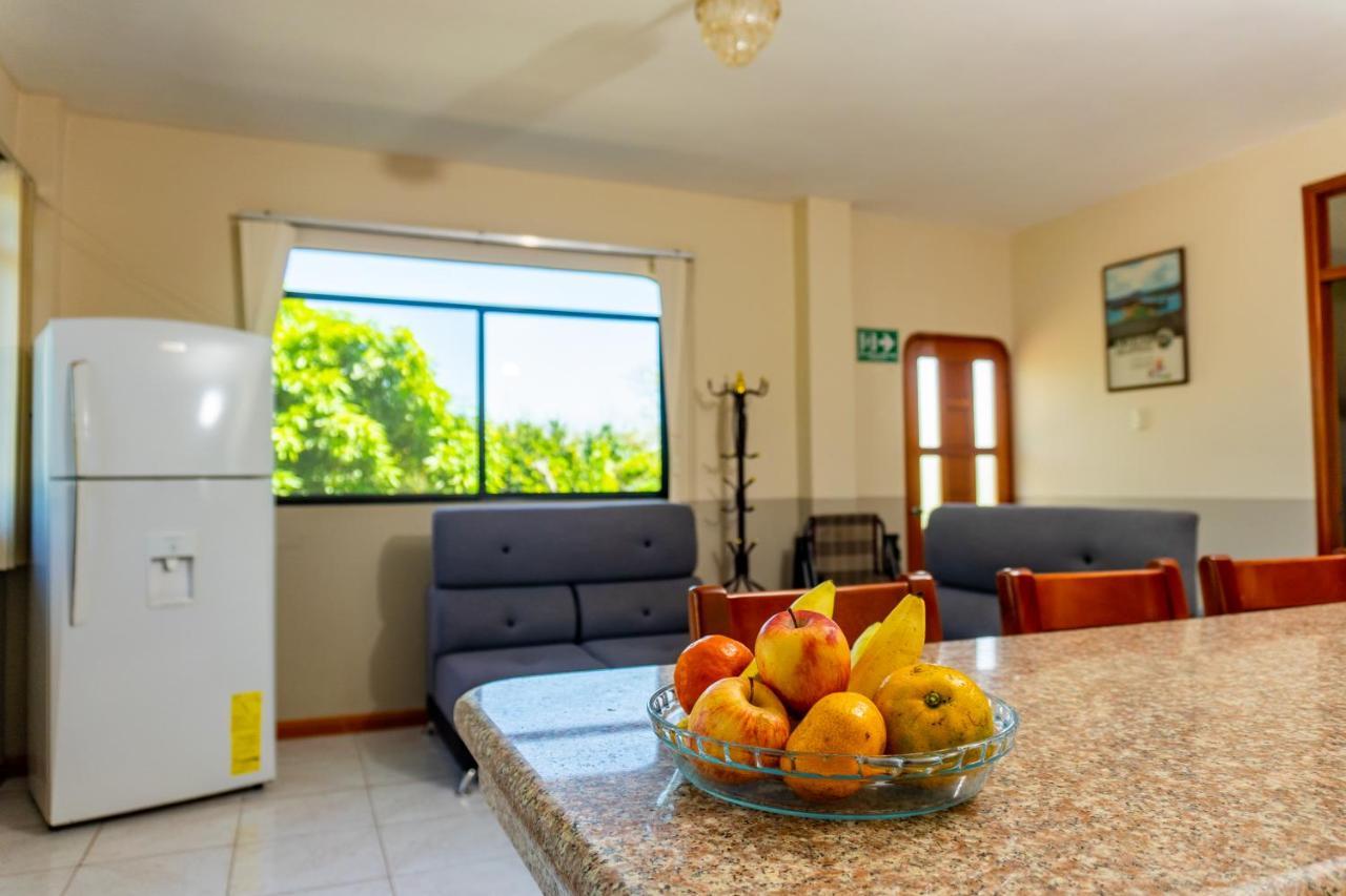 Cucuve Eco Hostal Puerto Baquerizo Moreno Extérieur photo