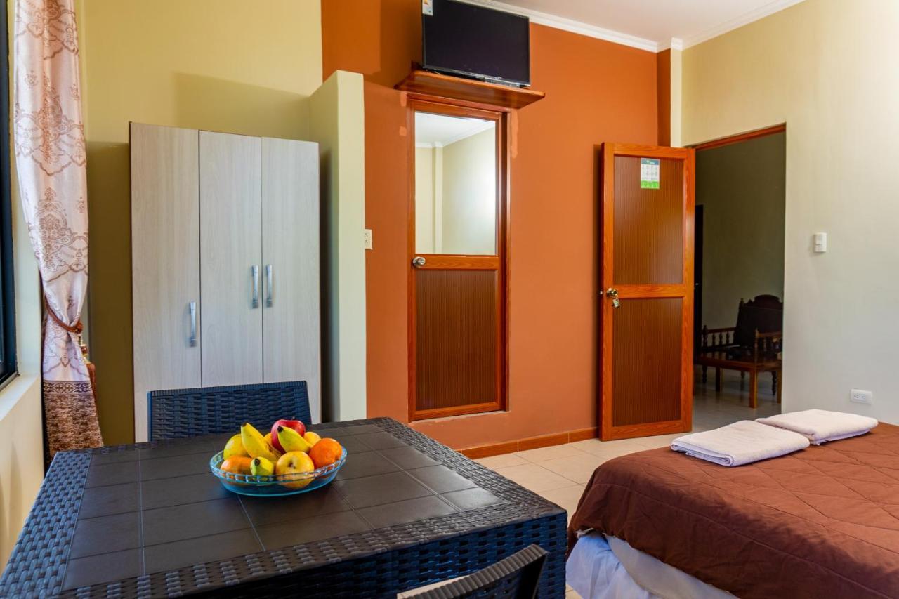 Cucuve Eco Hostal Puerto Baquerizo Moreno Extérieur photo