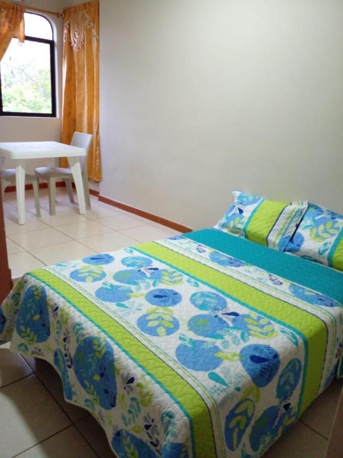 Cucuve Eco Hostal Puerto Baquerizo Moreno Extérieur photo